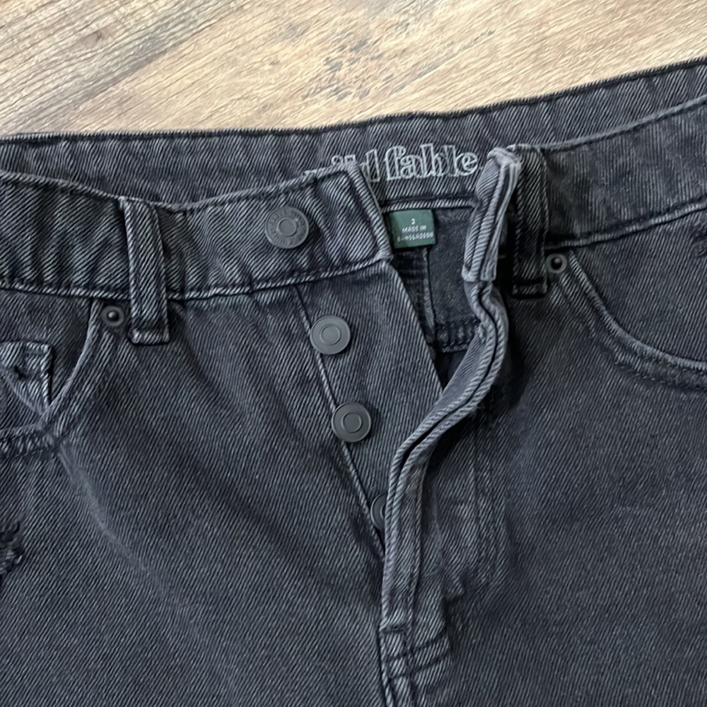 High Rise Shorts - Picture 3 of 3